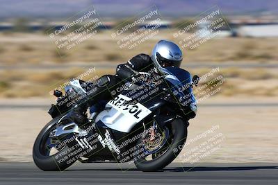 media/Jan-09-2022-SoCal Trackdays (Sun) [[2b1fec8404]]/Turn 11 (935am)/